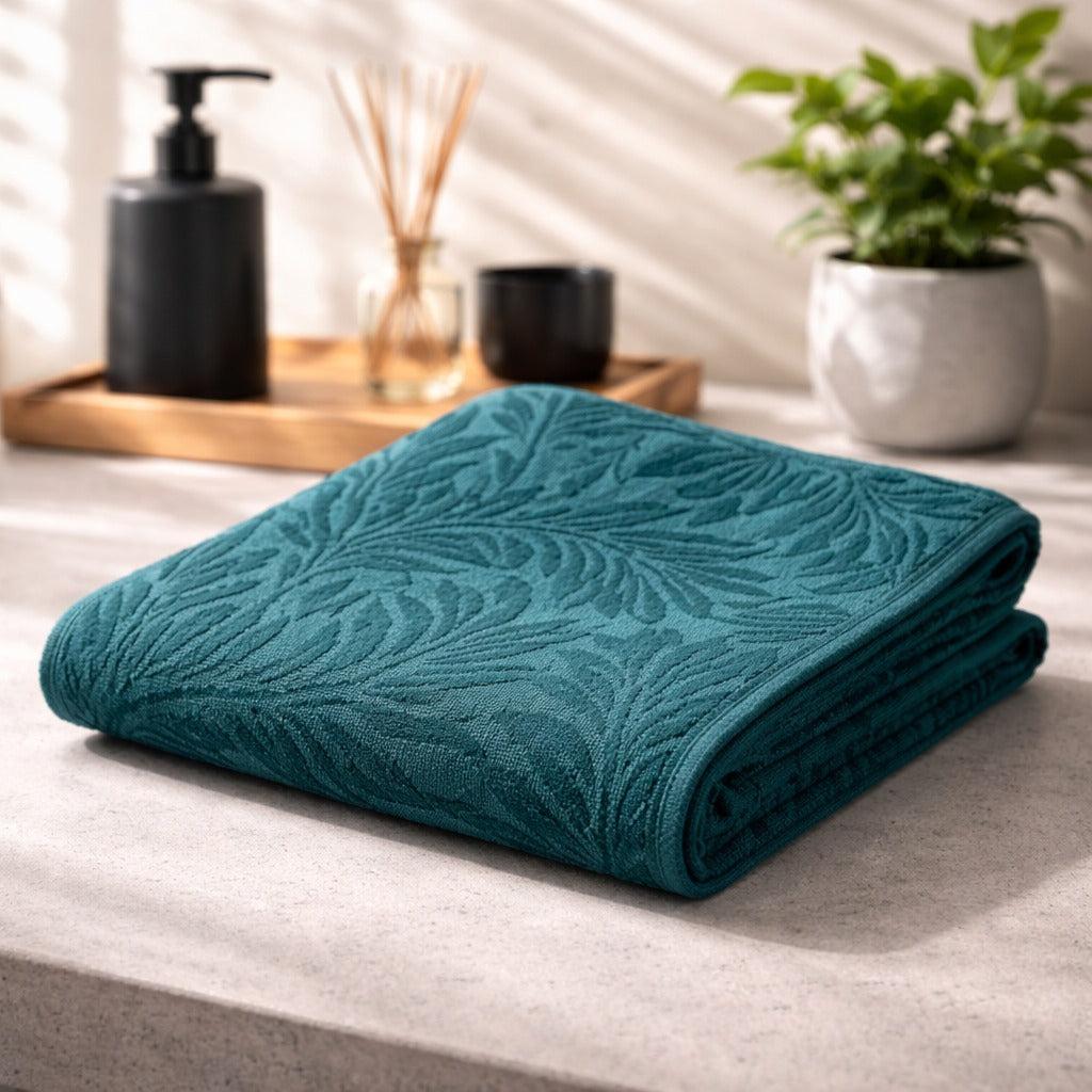 Modern Tropical Leaf Bath Towels