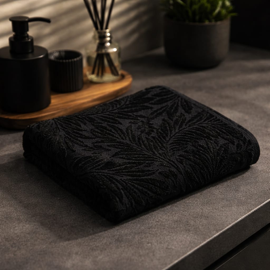 Modern Tropical Leaf Bath Towels